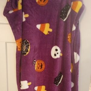 Spooky Purple Halloween Throw Blanket